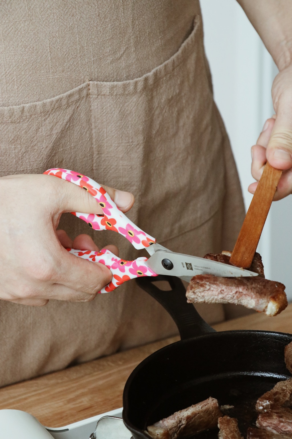 A Cut Above: How Kitchen Shears Revolutionize Your Culinary Experience